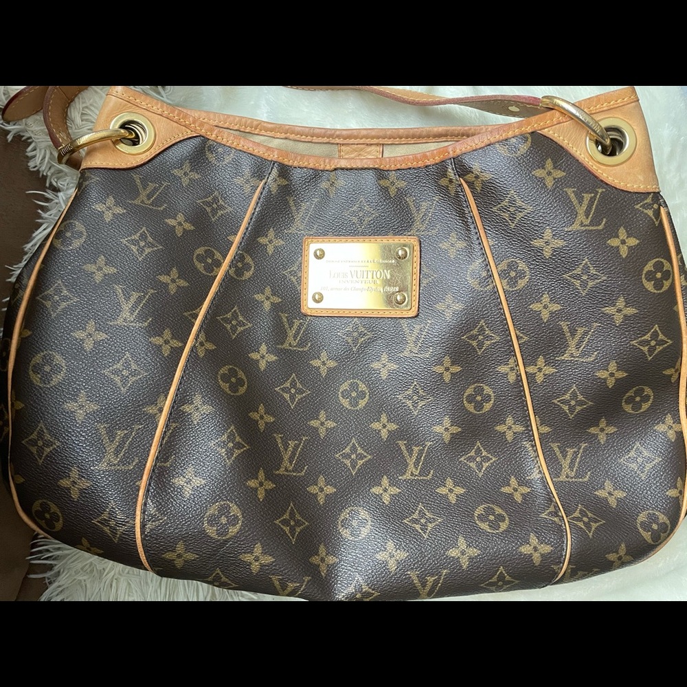 Louis Vuitton PM Galliera monogram canvas Hobo Bag